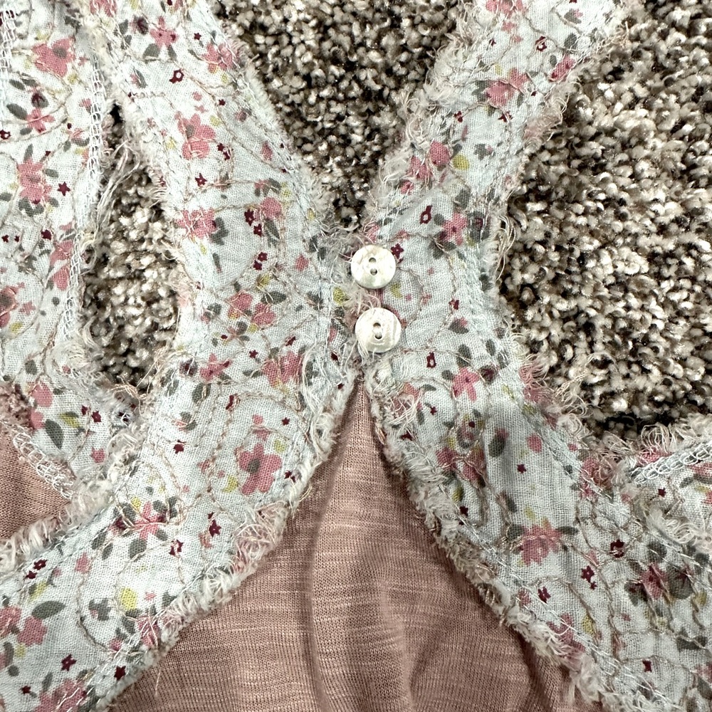 Women’s/ Juniors flowy tank. Small Dusty purple and light blue with floral EUC!